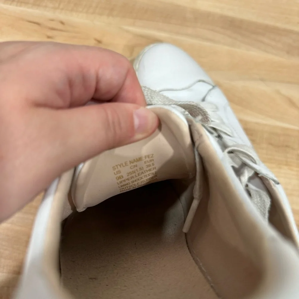 Kate Spade White Fez Leather Lace-Up Sneakers Size 9
